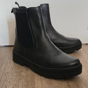 Lasocki Leather Chelsea Boots